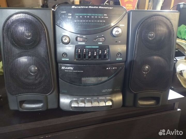 Музыкальный центр