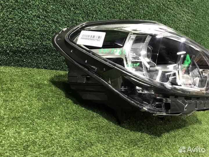 Фара правая BMW X3