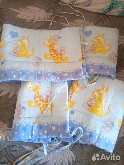 Бортики в детскую кроватку