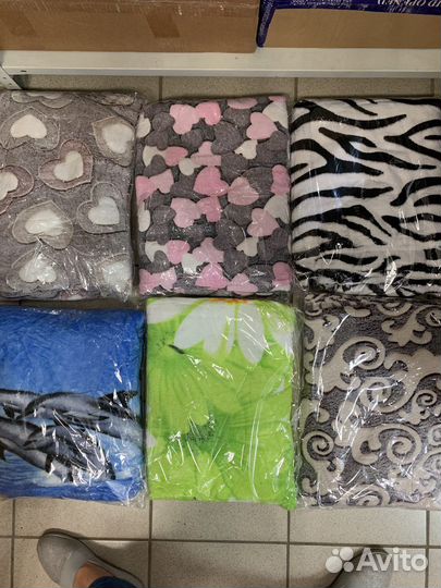 Теплые пледы 180х200(новые)