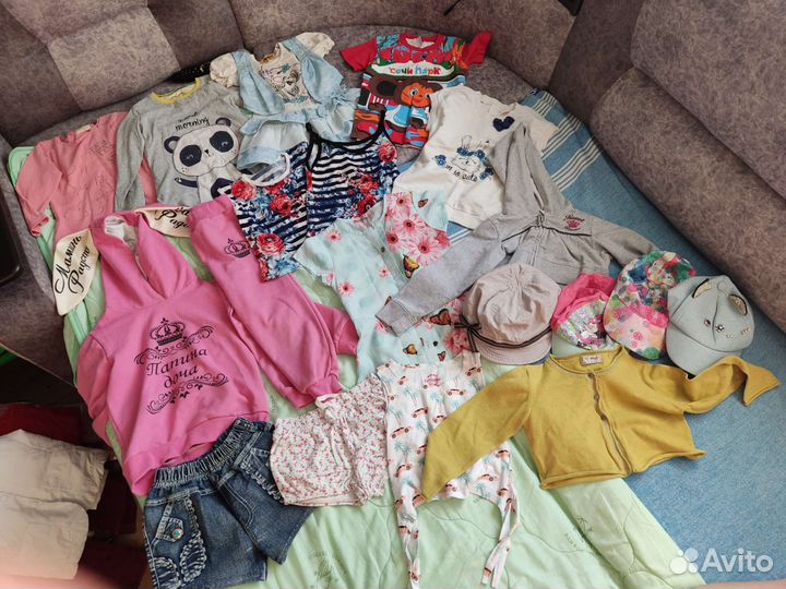 Одежда для девочки пакетом 104-110