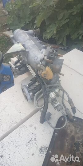 Всасовоющий колектор ваз2115