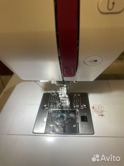 Швейная машинка bernette sew&go7