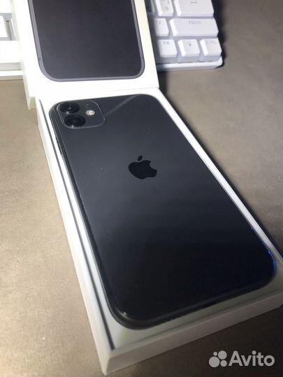 iPhone 11, 64 ГБ