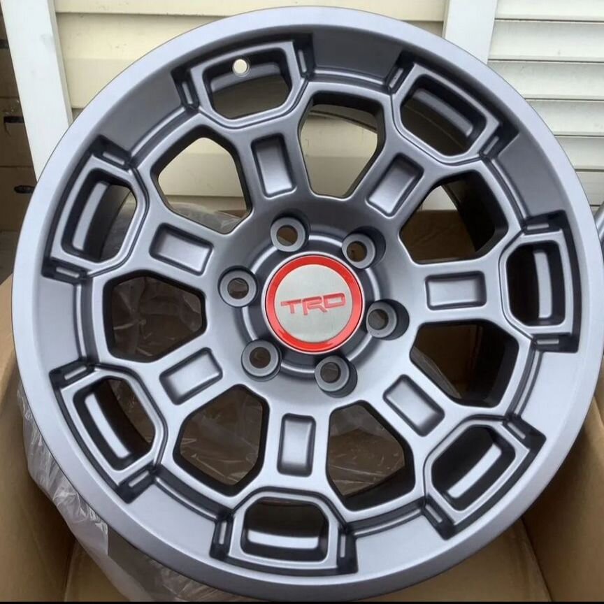 Литые диски TRD TF2 9×R18 6×139.7