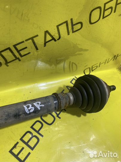 Привод правый Фольксваген Бора Пассат B5 АКПП 2,3