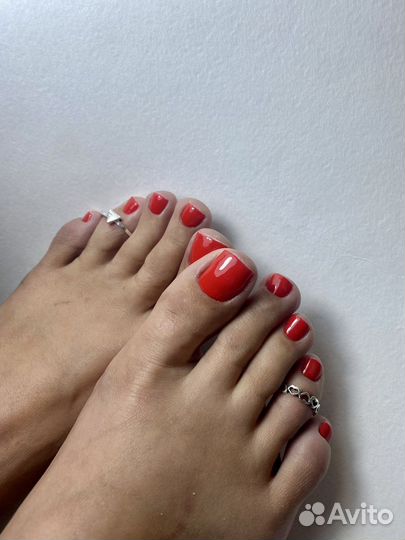 Педикюр, наращивание ногтей