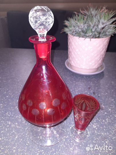 Графин хрустальный