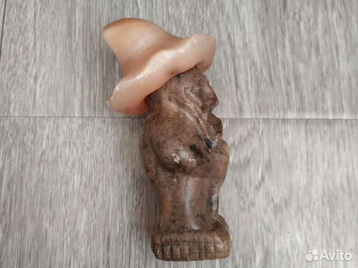 Каменный волшебный Гриб