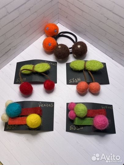 Заколки для волос