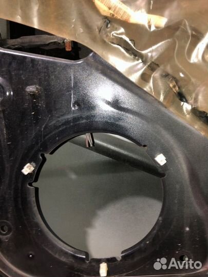 Дверь боковая задняя правая Suzuki Sx4 YB11S M15A