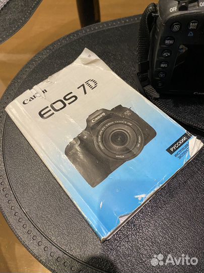 Зеркальный фотоаппарат Canon eos 7D