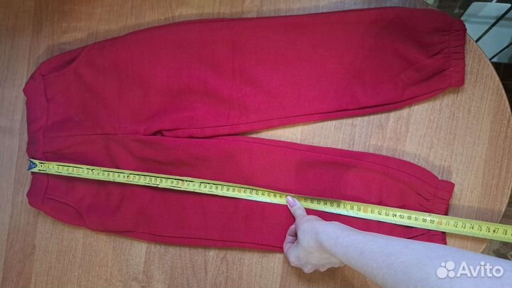 Продам 2 костюма детских