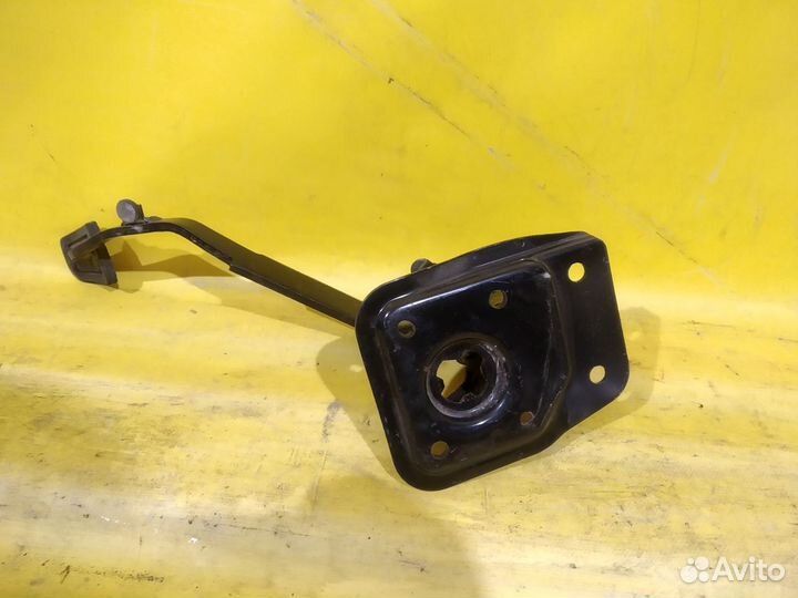 Педаль сцепления Mitsubishi Lancer X Митсубиси