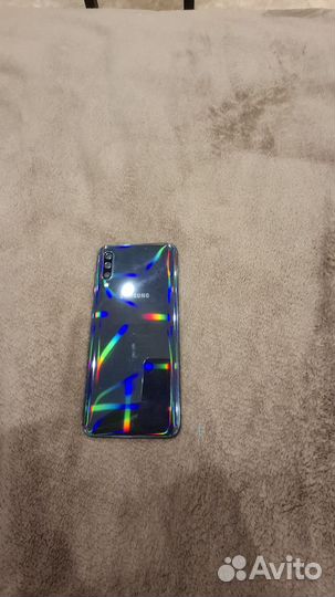 Samsung Galaxy A50, 4/64 ГБ