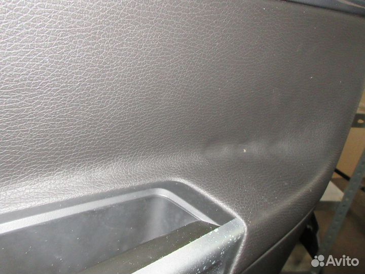 Обивка передней правой двери opel antara
