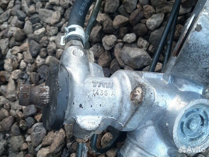 Рейка рулевая Ниссан Альмера