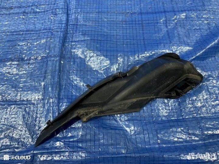 Уголок решетки под дворники на subaru impreza GH2