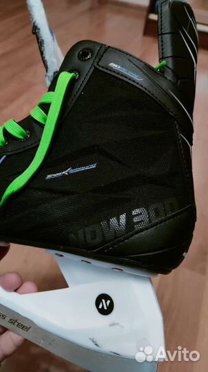 Коньки хоккейные