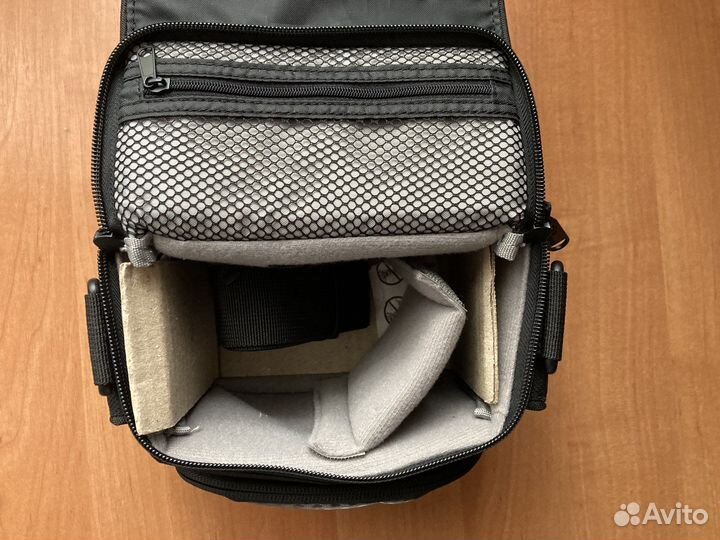 Компактная сумка для фотоаппарата