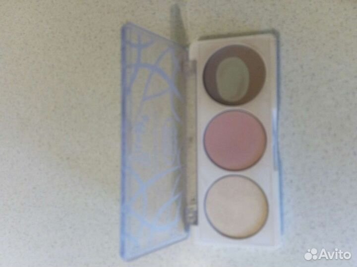 Бальзам для губ новый, тени