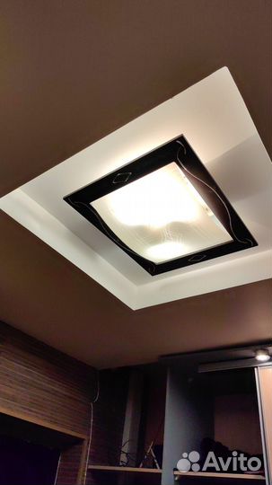 Светильник потолочный