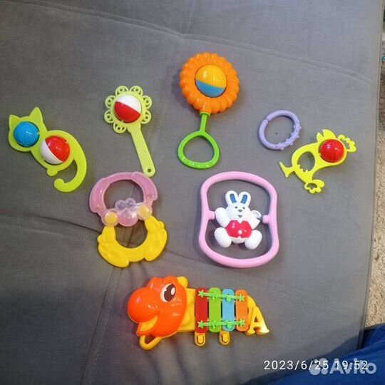 Игрушки погремушки пакетом