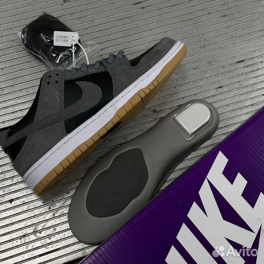 Мужские кроссовки Nike SB Dunk Low Pro