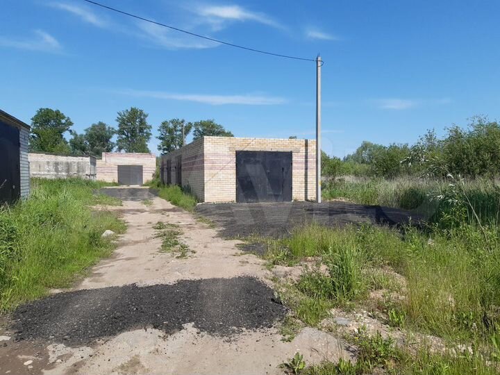 Гараж, > 30 м²