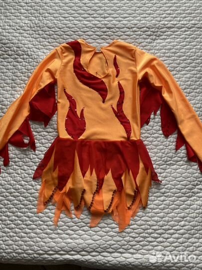 Костюм для занятий танцами