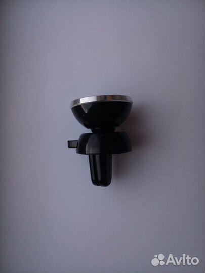 Магнитный держатель для автомобиля