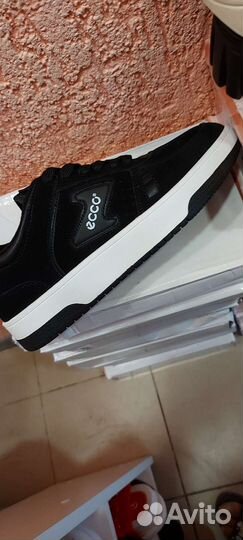 Кроссовки ecco