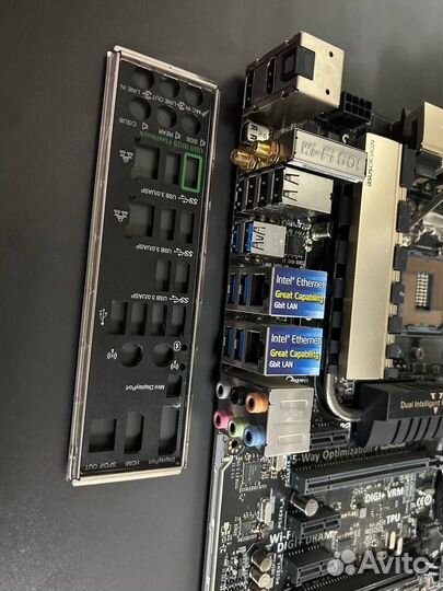 Материнская плата asus Z97-deluxe