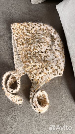 Шапка чепчик золотые паетки