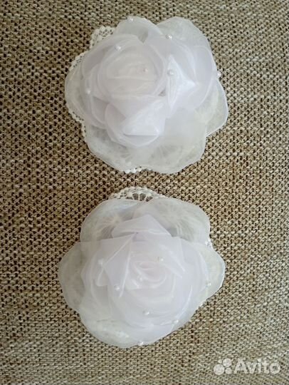 Белые бантики