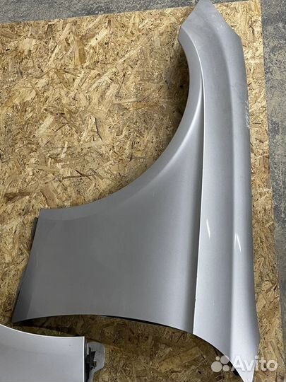 Крыло правое Мерседес w219 775u