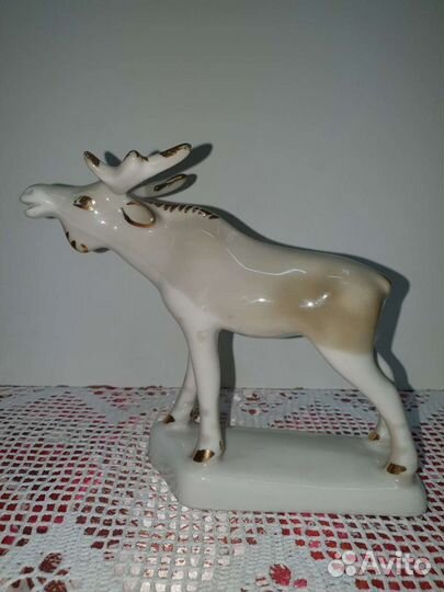 Лось фарфоровый