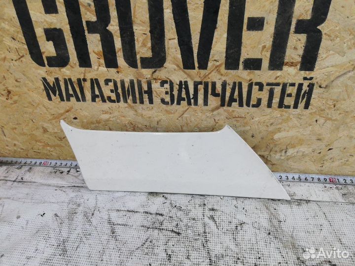 Накладка переднего бампера правая TGX MAN