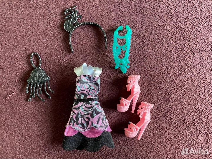 Аутфиты монстер хай Лагуна Блю