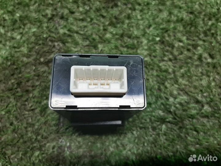 Блок управления стеклоочистителем Opel Antara 2014