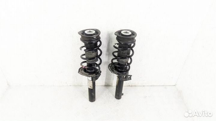 Амортизатор передний правый Volkswagen Tiguan