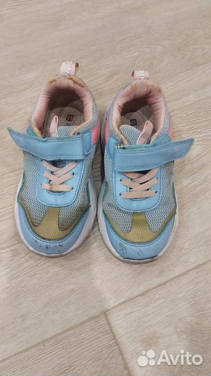 Кроссовки 28 размер