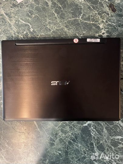 Ноутбук asus