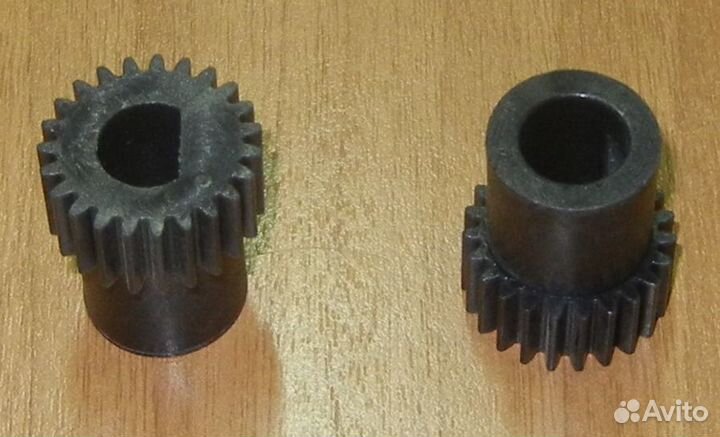 Шестерня мясорубки хозяюшка D25 черная малая SHz23