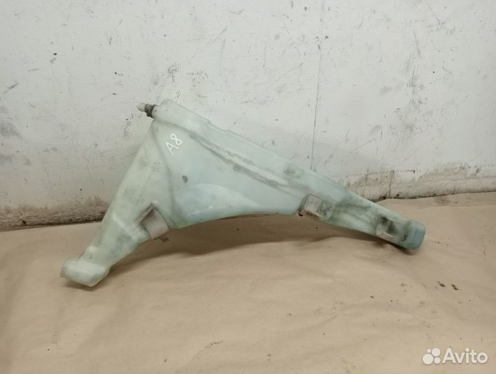 Бачок омывателя Ауди А8 Д4