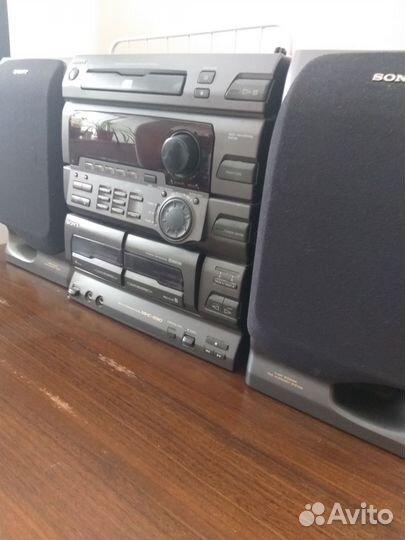 Музыкальный центр sony