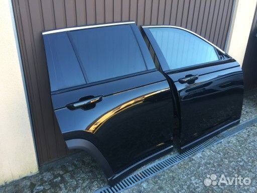 Двери правые jeep grand cherokee WL 21 22