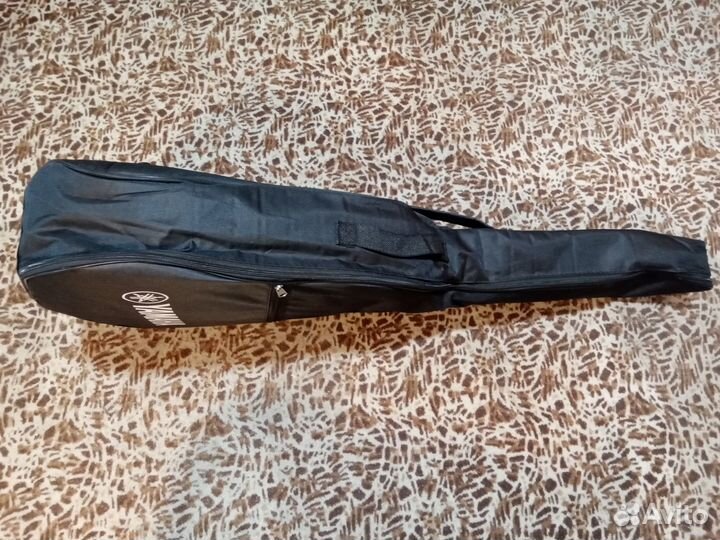 Продаётся новый чехол для гитары