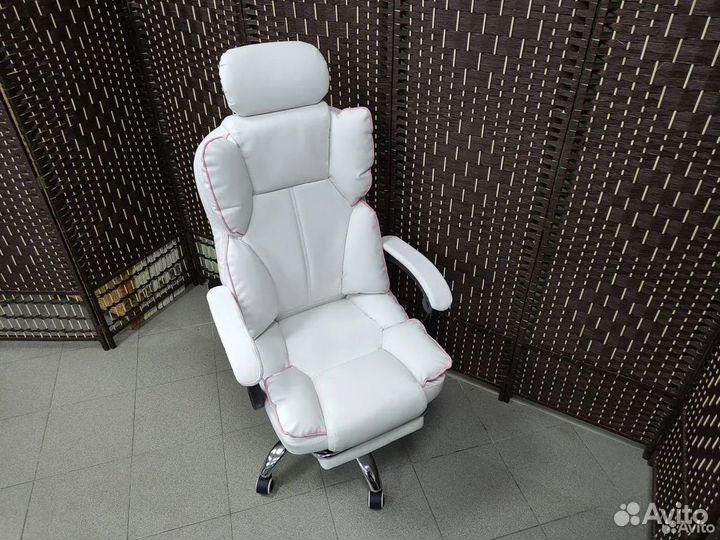 Компьютерное офисное кресло с массажем (новые)