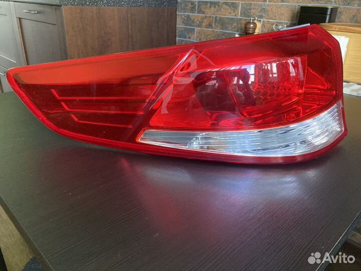 Задний фонарь kia rio 3